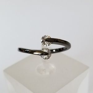 Delicate 18k Ring